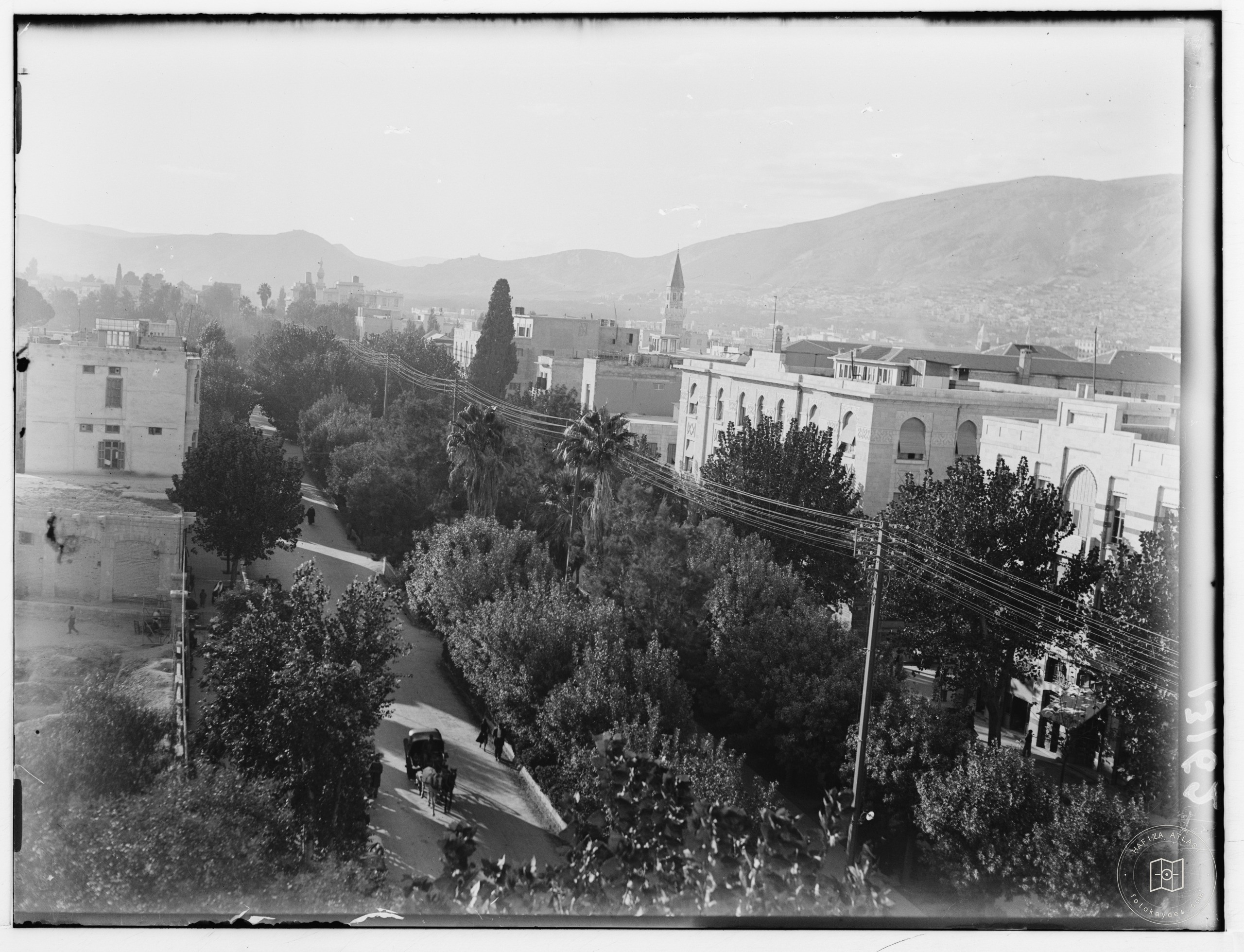 Damascus. Jamal Pasha Boulevard looking down from Bauk building roof