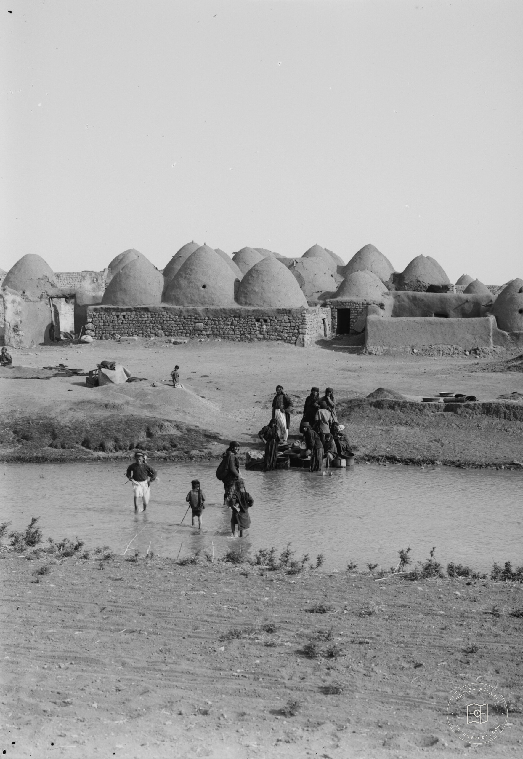 Aleppo (Haleb) and environs. Moselmieh, bee-hive village on Baghdad Railway