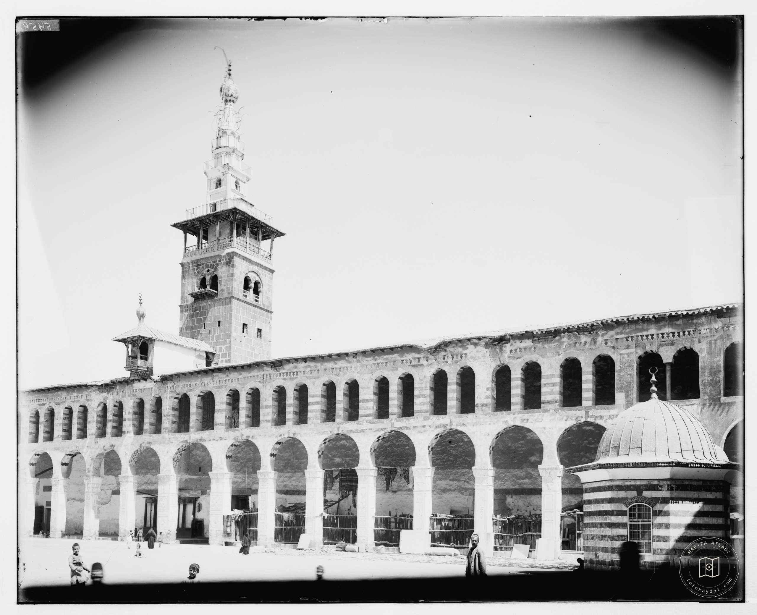 Şam ve cami manzarası