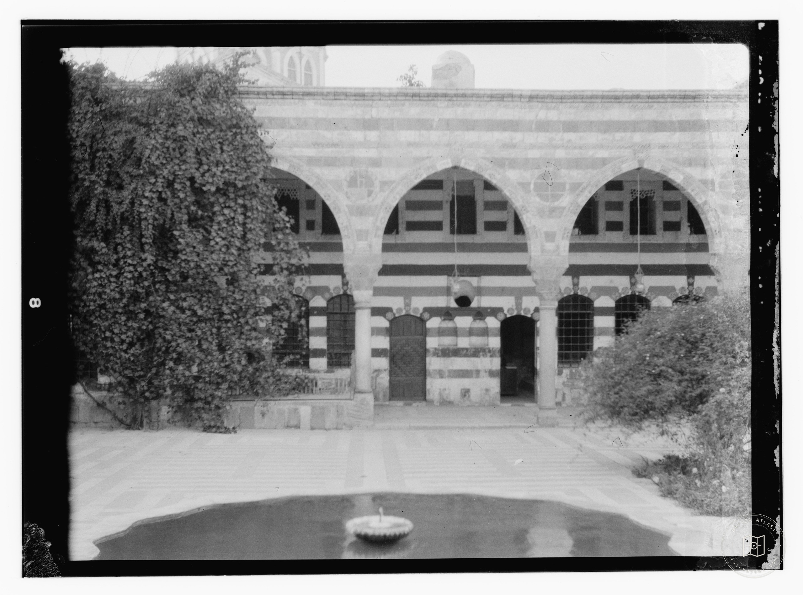 Damascus, Palace Azem, courtyard and colonnade