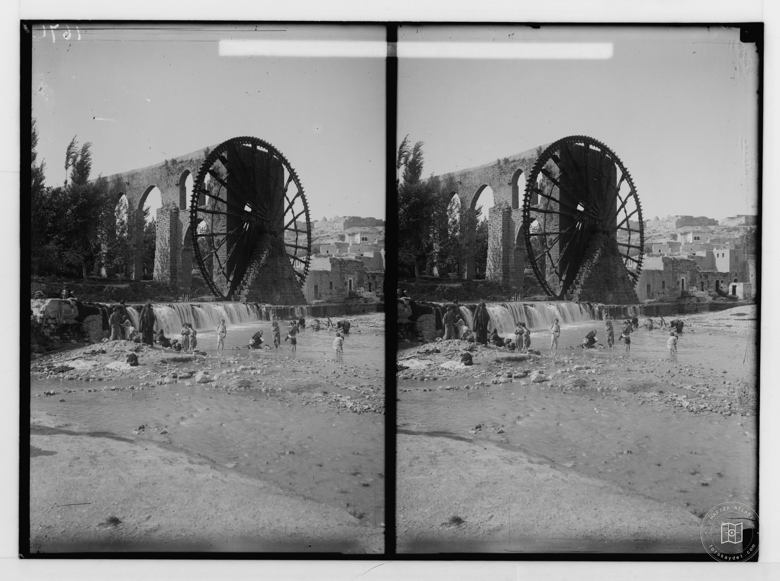 Hama (Hamath). Water-wheel and aqueduct for irrigation