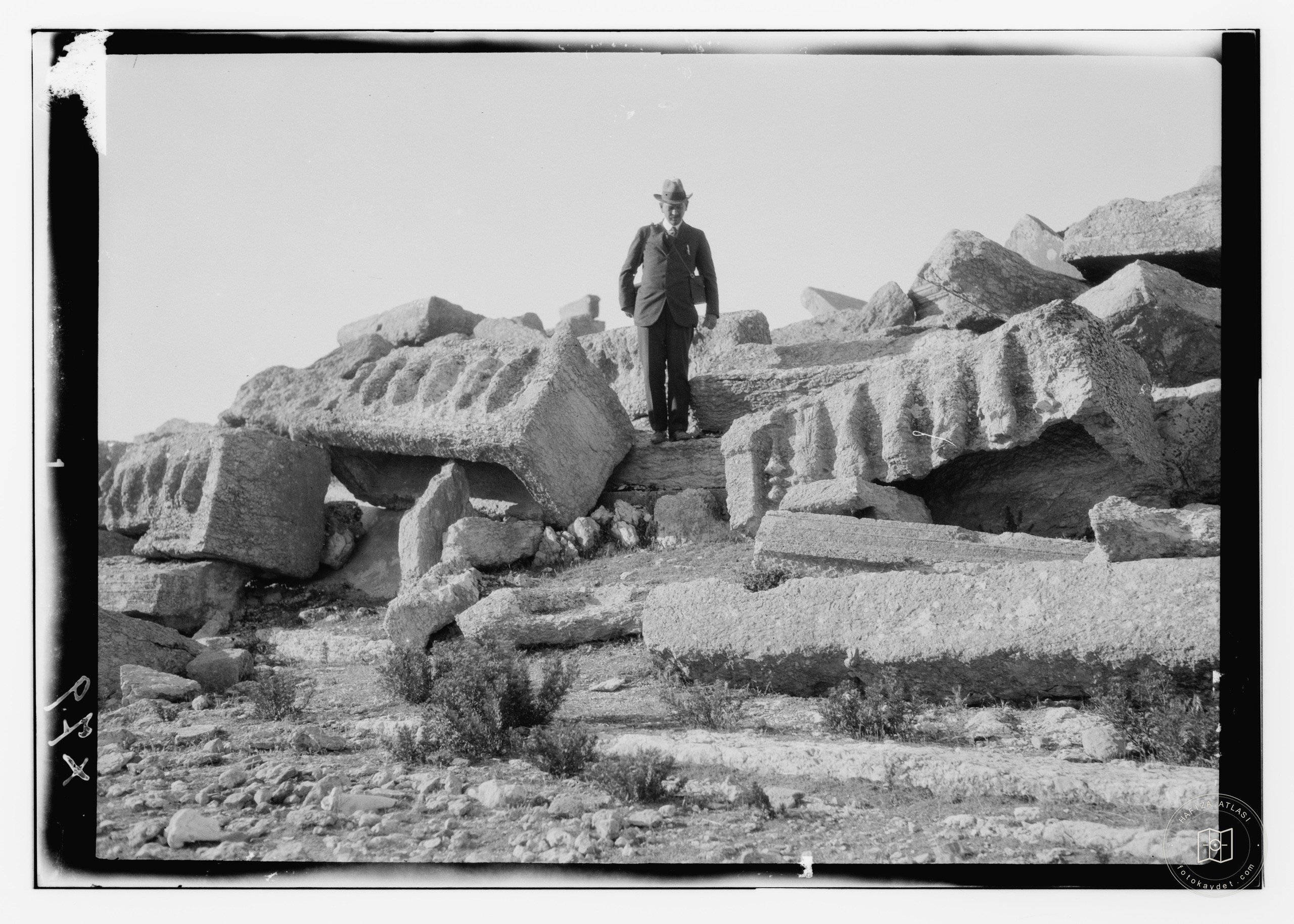 Supplementary subjects of Palmyra. A large pile of overturned "sarcophagi"