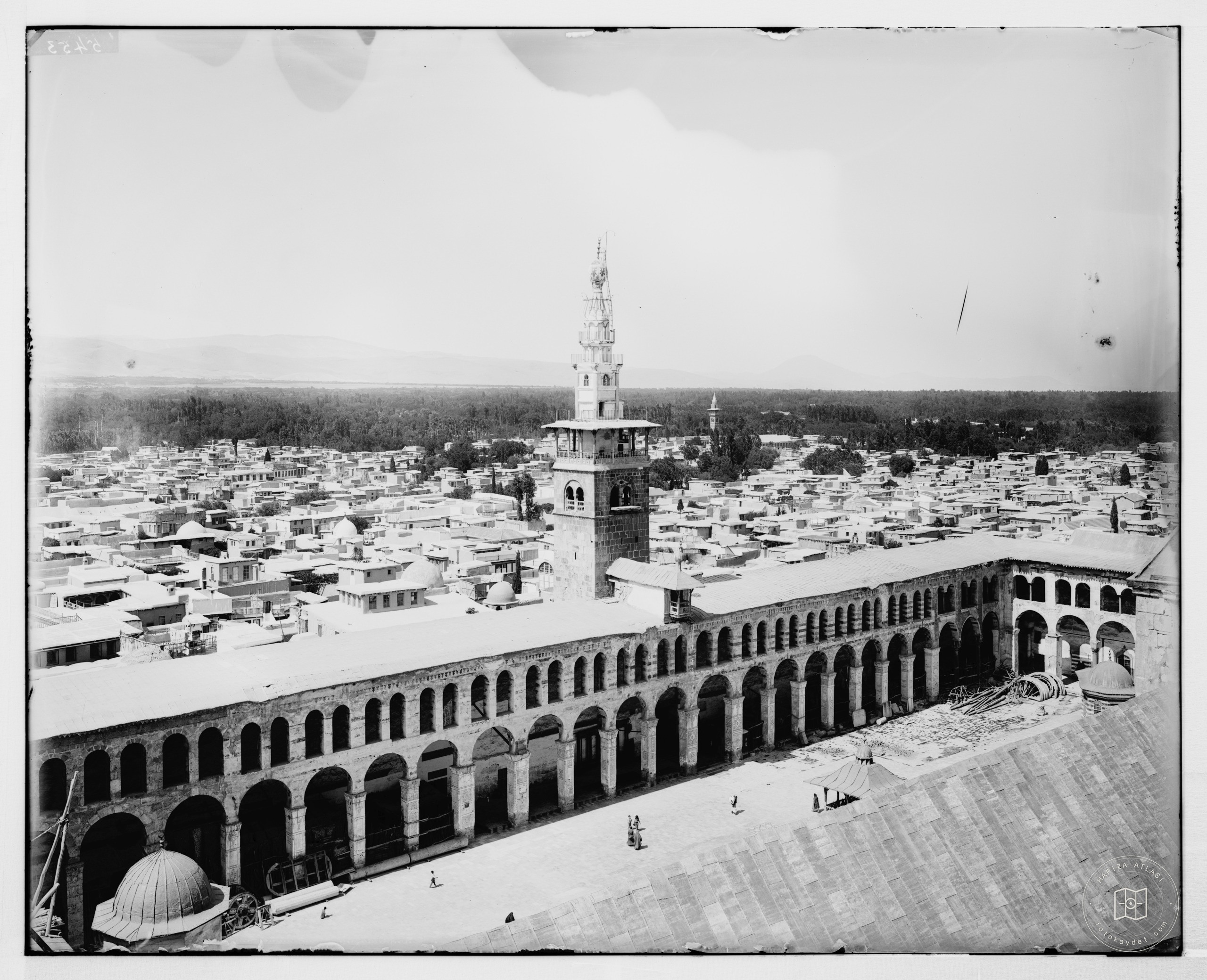 Damascus (Esh-Sham). Damascus and the mosque