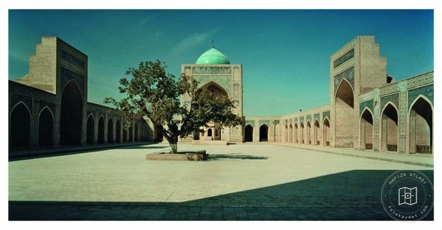 Buhara — Kalyan Camii’nin avlusu