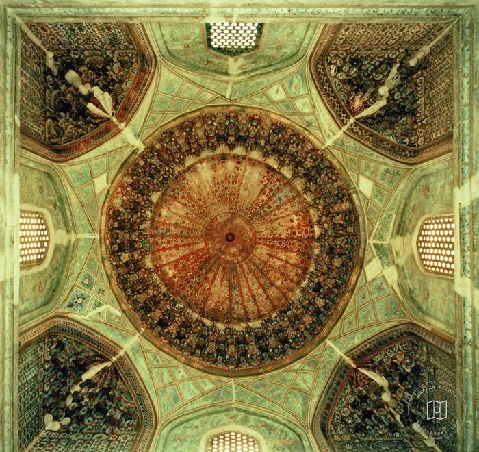 Buhara — Hoca Zeyneddin Camii’nin kubbesi