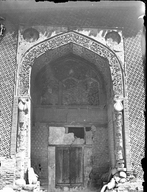 Uzgen — Three Mausolea at Uzgen