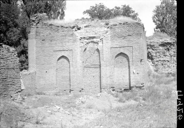 Uzgen — Three Mausolea at Uzgen