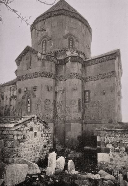 Holy Cross church on Aghtamar/Akdamar island (Source: H.F.B. Lynch, Armenia. Travels and Studies, Vol. II, London, 1901)