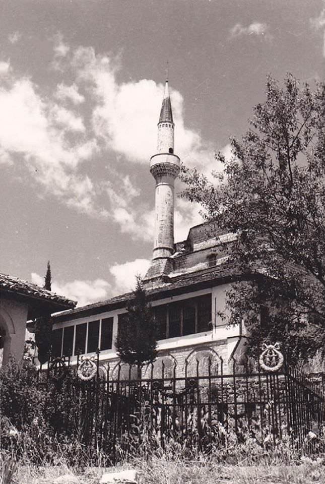 Yanya Aslan Camii, Yunanistan