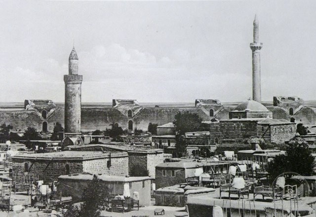 Local views of the town (Source: Hugo Grothe, Geographische Charakterbilder, Leipzig, 1909)