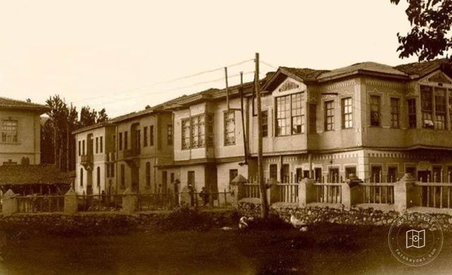 Republic Avenue, Dinar, Afyon