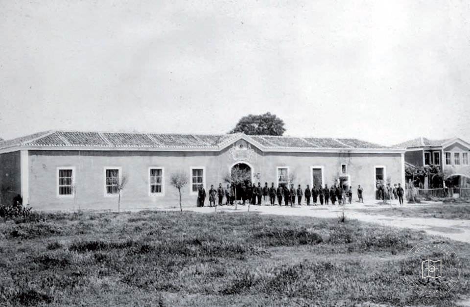 Gumphine Prison / 1904