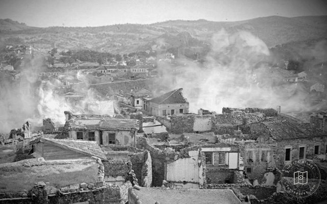 İzmir Foça Alevler İçinde / 9 Eylül 1922
