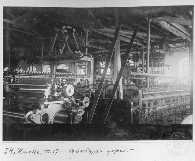 Hereke Carpet Machines from Factory / 1914