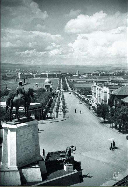 Ankara Cumhuriyet Boulevard/1937