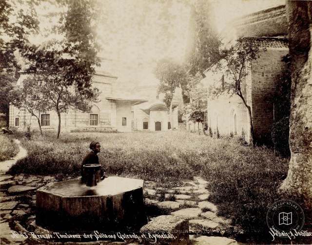 Gulruh Sultan Tomb, Bursa/Sébah and Joaillier Photo