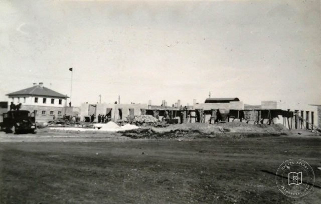Gaziantep Station and wall