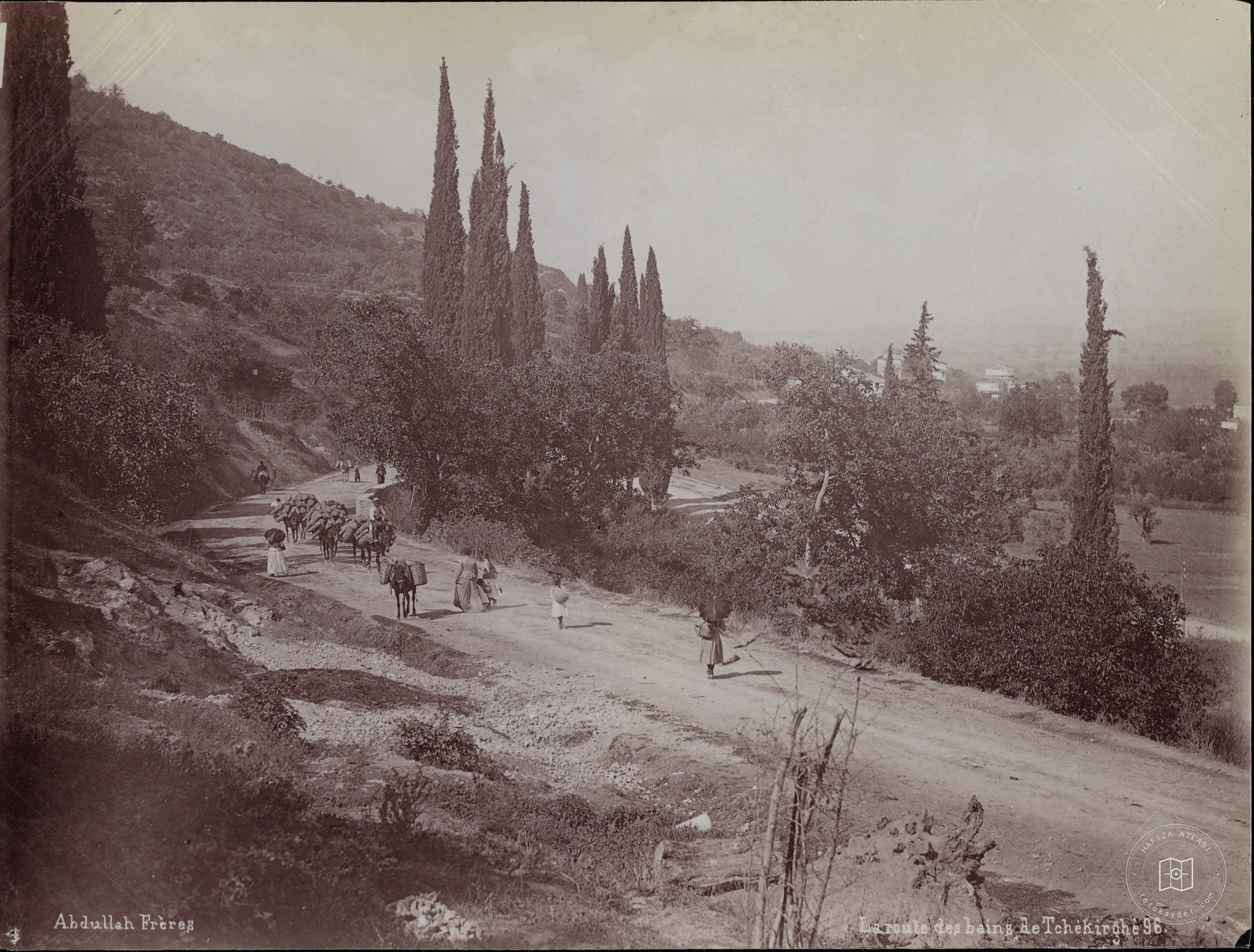 Çekirge Banyolarına Giden Yol, Bursa / Abdullah Fréres Fotoğrafı