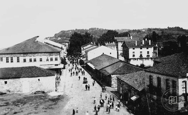 Straight in 1910
