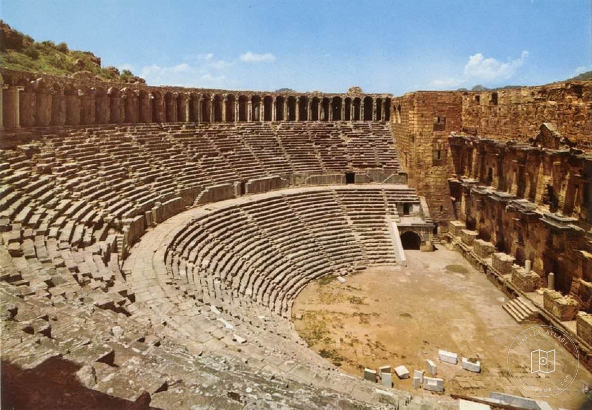 1970′lerde Aspendos Antik Tiyatro