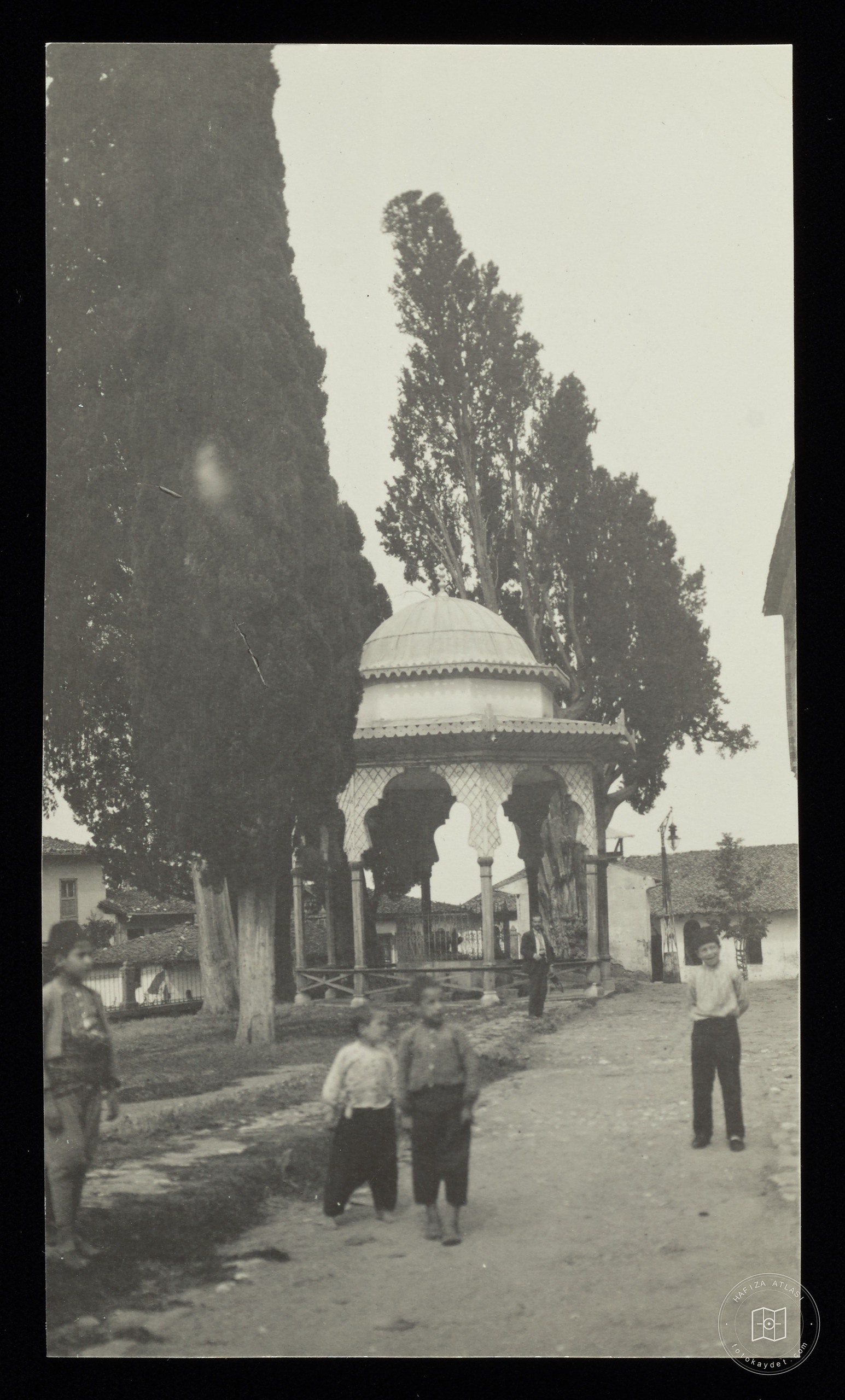 Muradiye Camii Şadırvanı, Bursa / 1900 Civarı