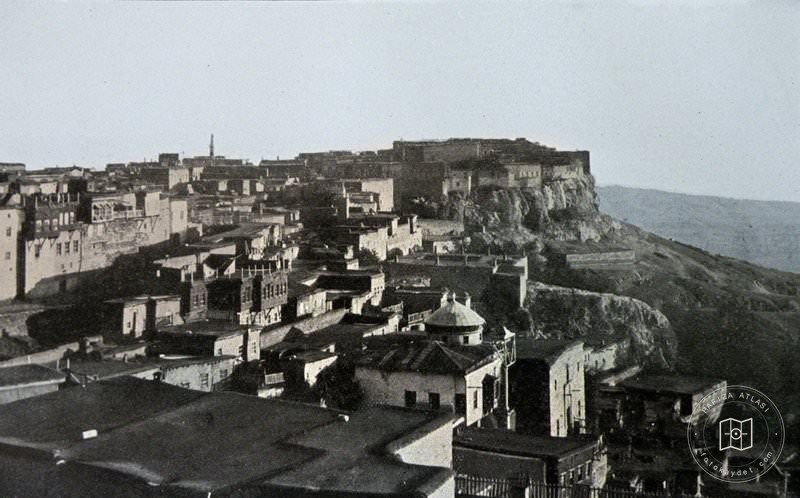 A scene from the town of Kharpert/Harput (Source: Rev. Edwin M. Bliss, Turkey and the Armenian Atrocities, London, 1896)