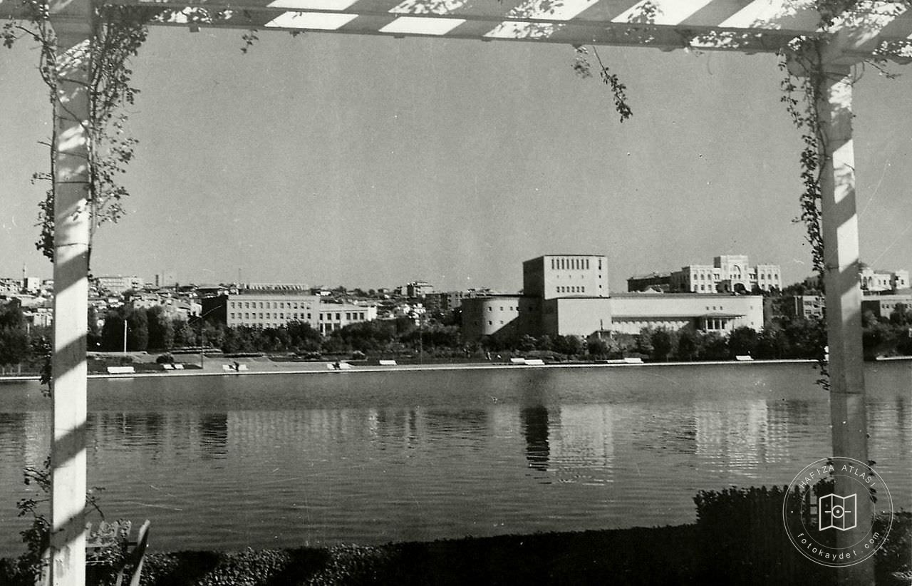 Ankara Gençlik Parkı’ndan Opera Yönü
