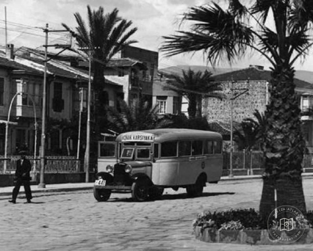 Konak Karşıyaka bus