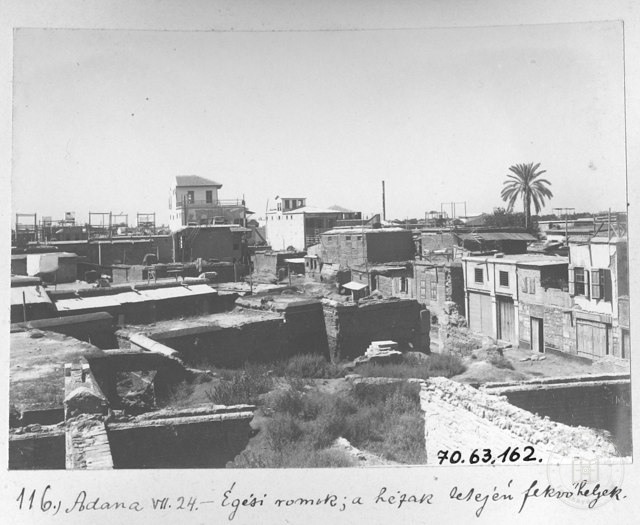 Adana'da Bir Mahalle / 1914
