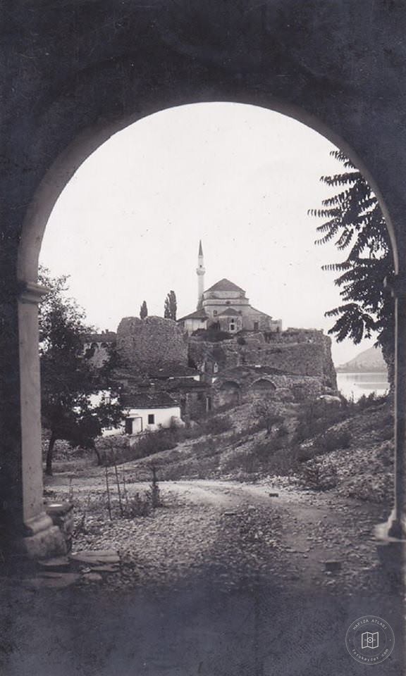 Yanya Kalesi ve Aslan Camii, Yunanistan.