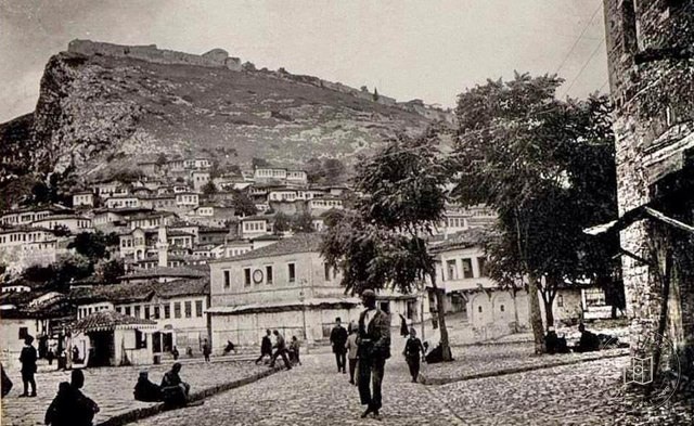Berat, Arnavutluk / 1900′s