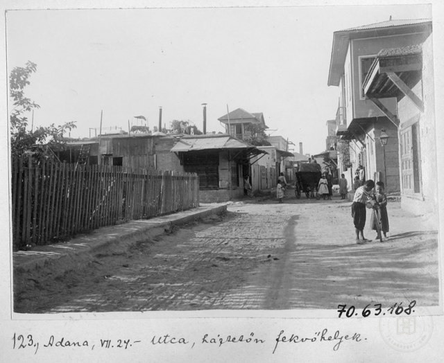 Adana'da Bir Sokak / 1914