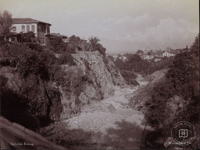 Bursa Mahundare / Abdullah Fréres Photo