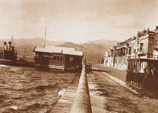 Alsancak ferry scaffold