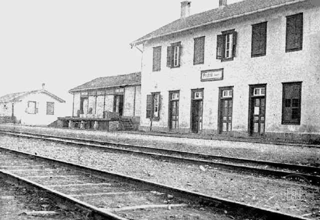 Priştine train Station