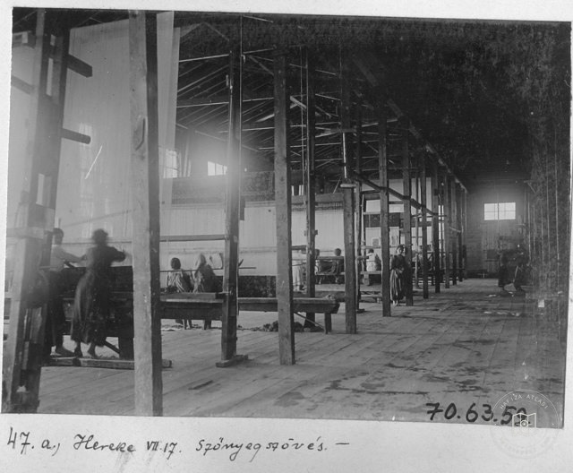 Hereke Carpet Factory / 1914