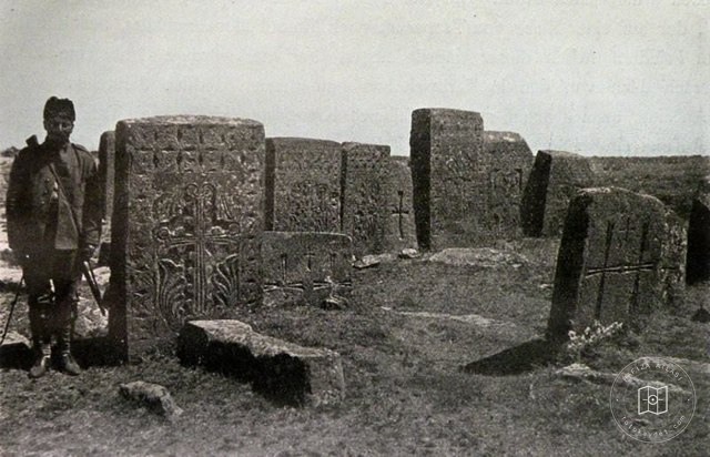 Akhlat: the Armenian cemetery (Source: Walter Bachmann, Kirchen und Moscheen in Armenien und Kurdistan, Leipzig, 1913)