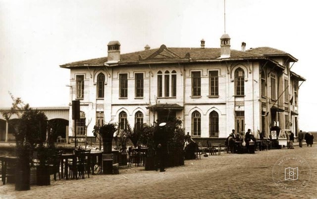 Passport, Izmir