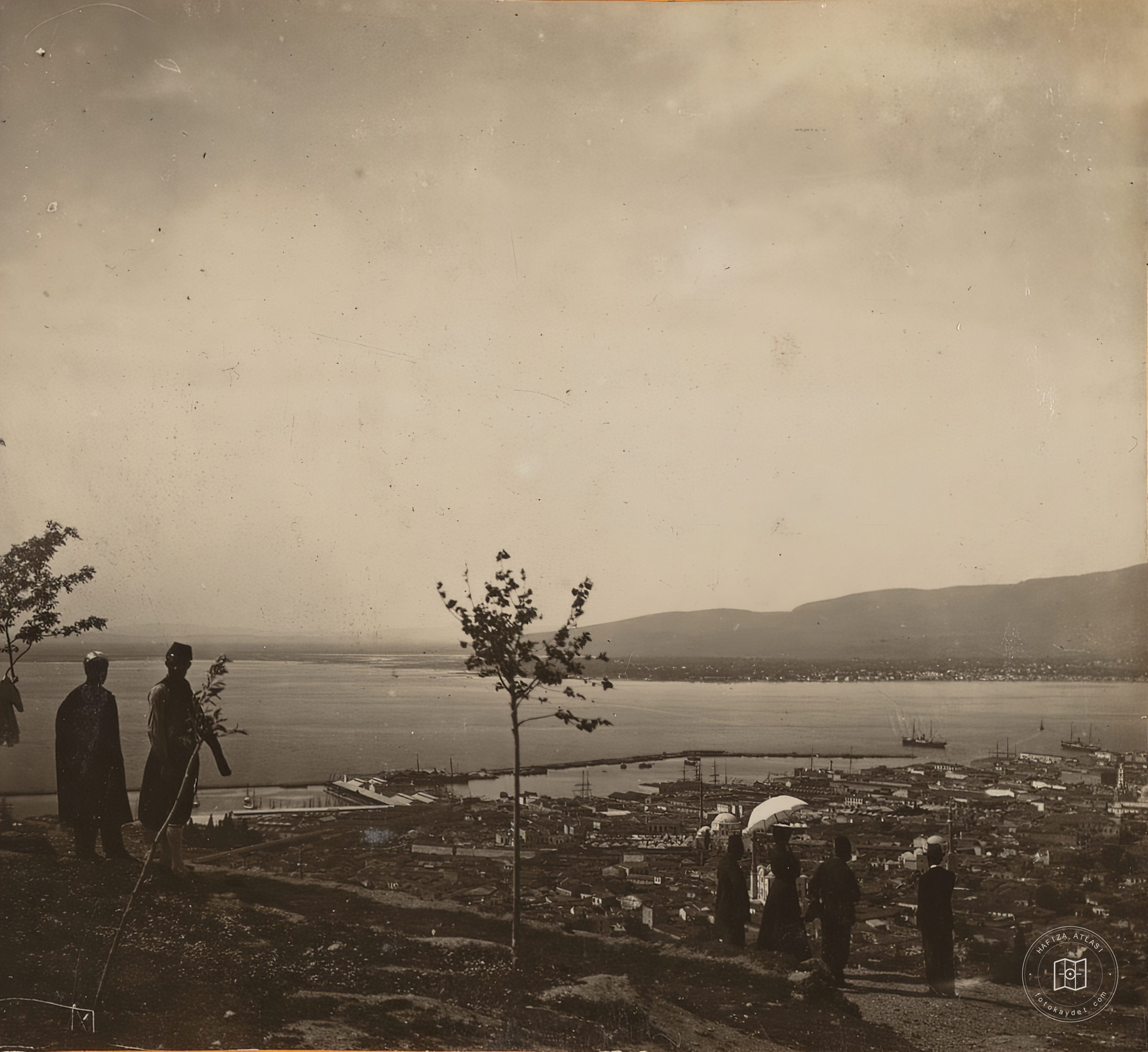 Izmir / 1900 Heads