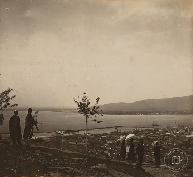 Izmir / 1900 Heads