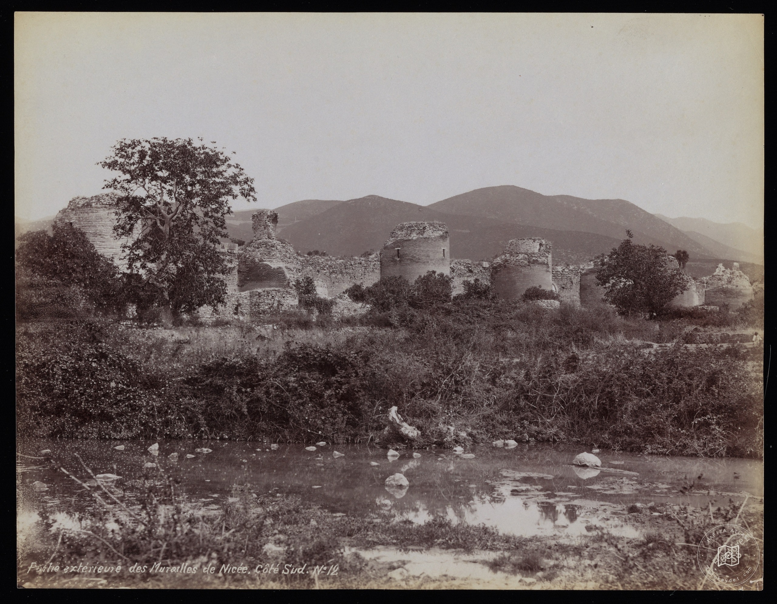 İznik City Surs / 1870s / G. Berggren Photo