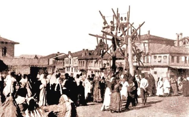 Ankara Cockroache / 1910s