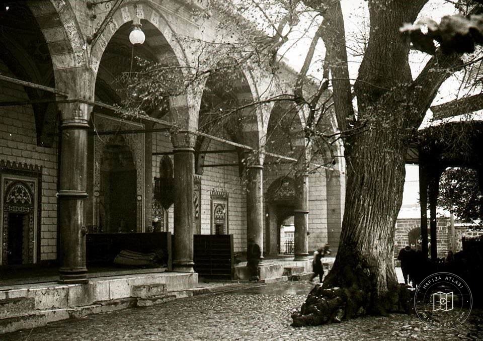 Gazi Hüsrev Bey Mosque, Sarajevo / 1900