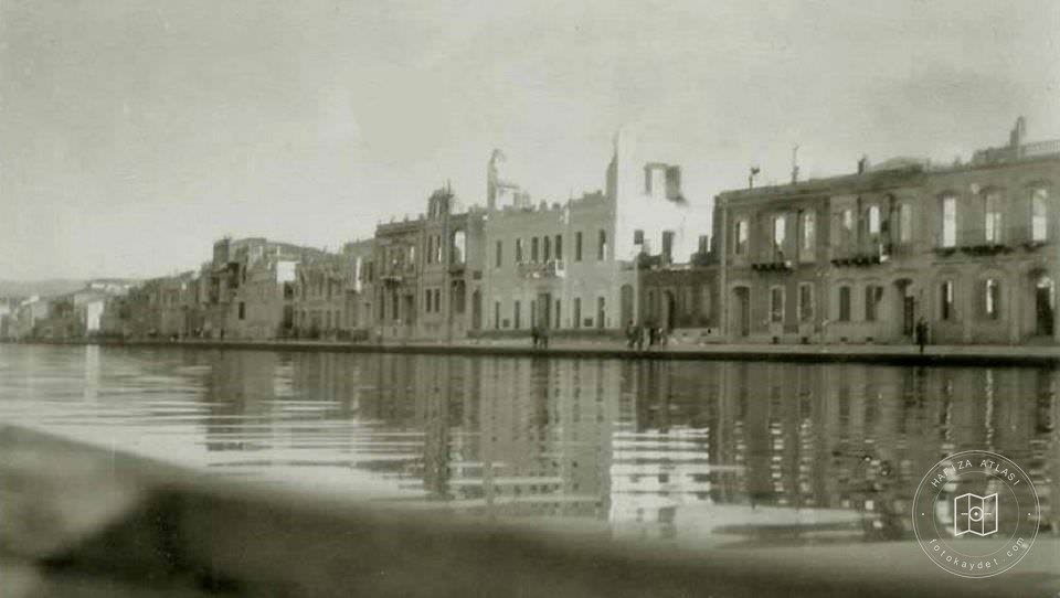 İzmir büyük yangın sonrası / 1922