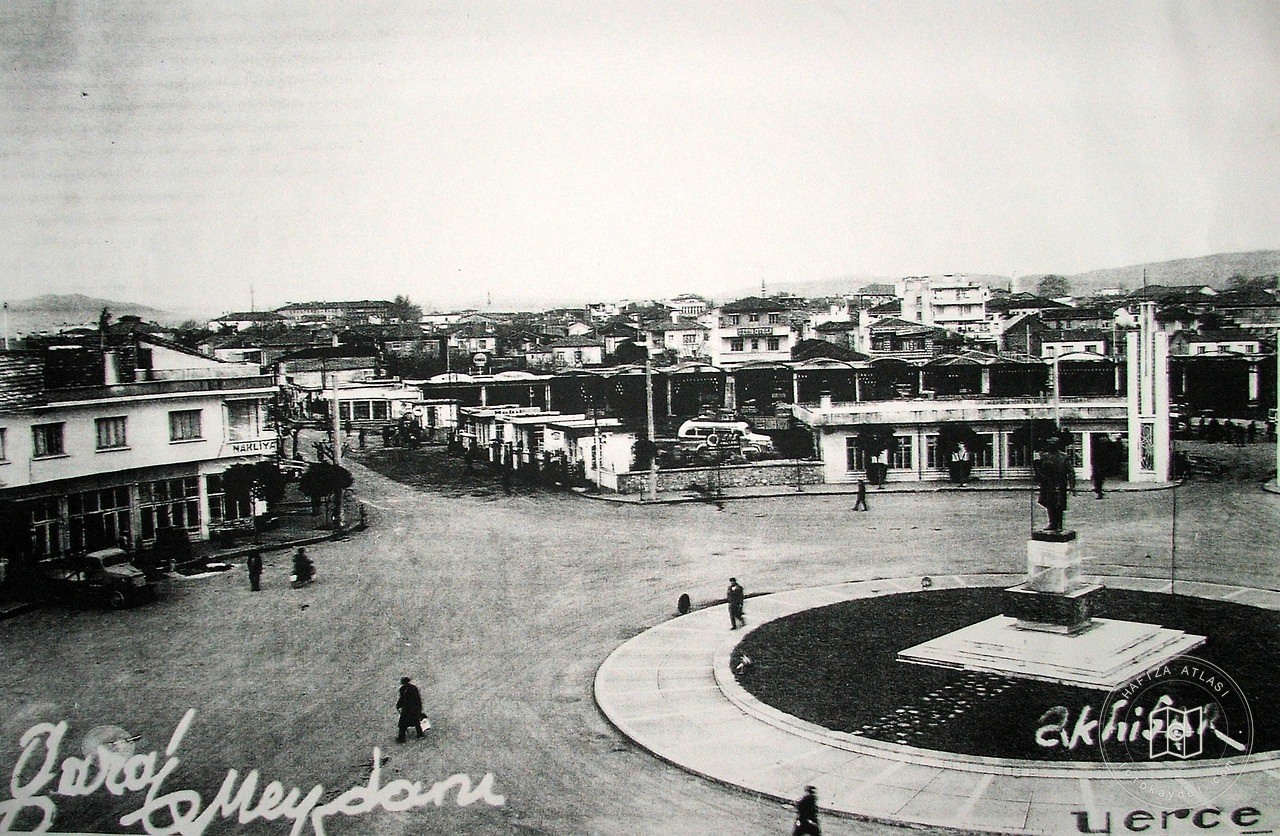 Akhisar Garage Square