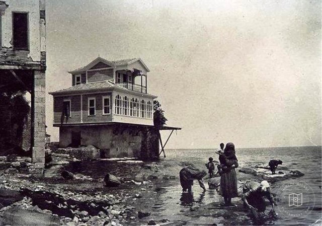 Recai Bey Mansion, Army