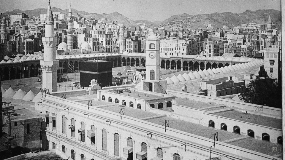 Kâbe ve Mescid-i Haram avlusunun genel görünümü